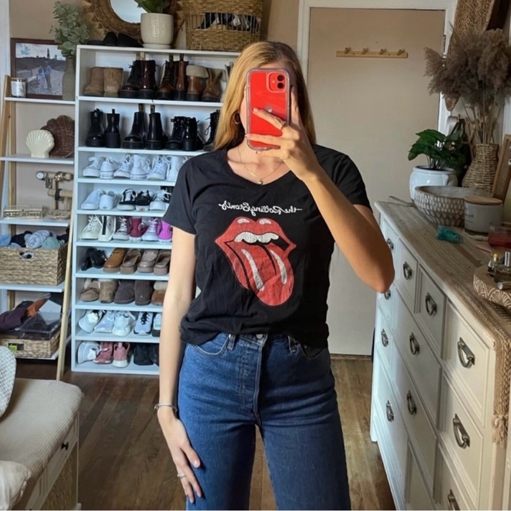 Rolling stones graphic t-shirt